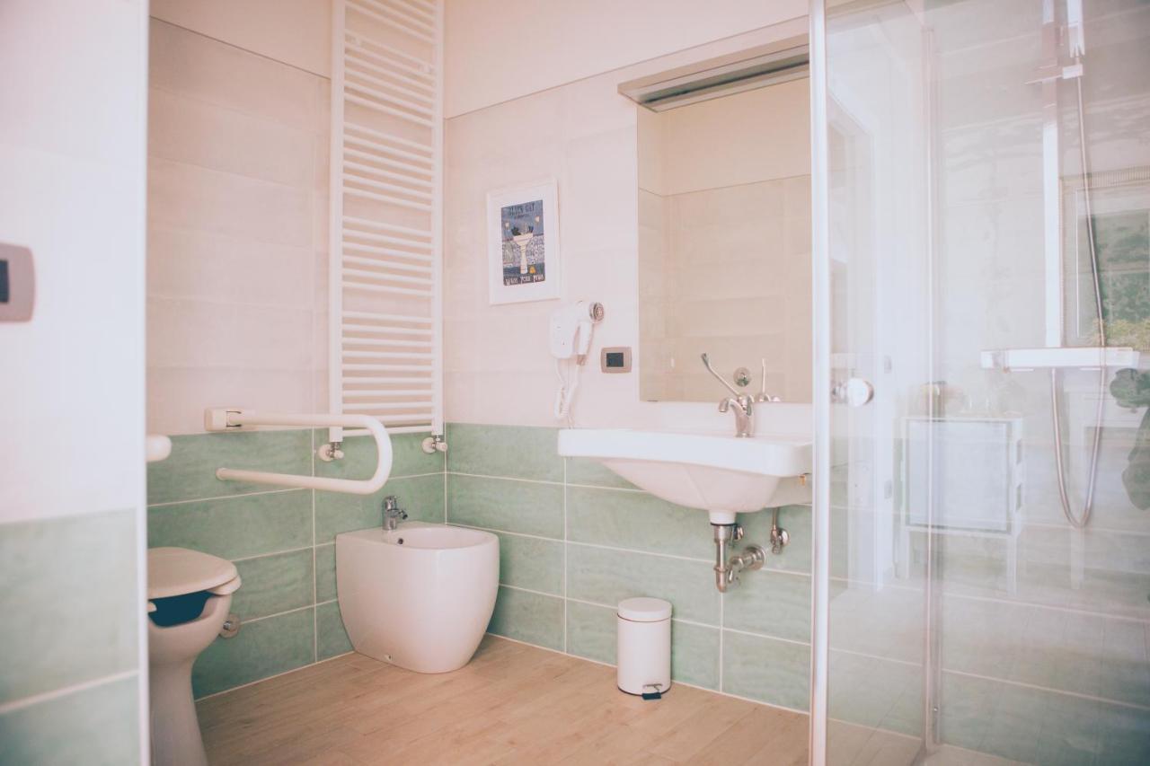 Al Gattosaggio Bed & Breakfast Montecarlo Luaran gambar